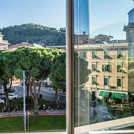 公寓 Piazza Repubblica Elegante Appartmento